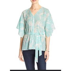 Banana republic print kimono sleeve top medium petite